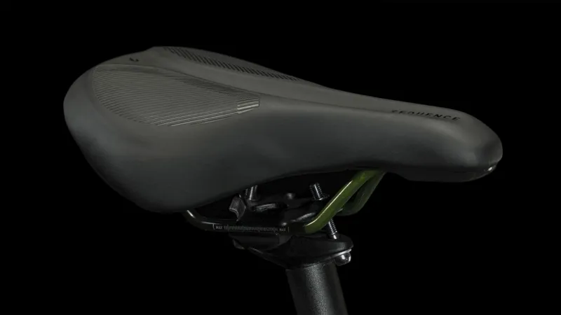 Cube Nature Trekking Bike in Moss/Black-11